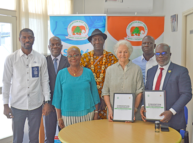 Signature d’une convention de partenariat entre la FATOM et la MUDESCKO pour la construction d’une maternité à Kodioussou/département d’Alépé